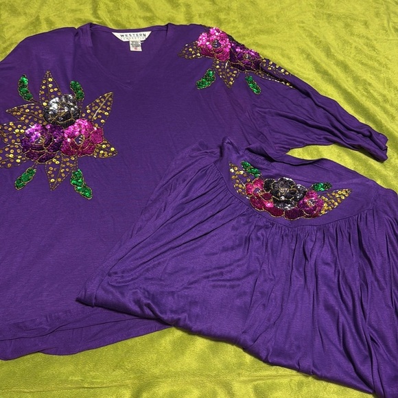 Vintage Western Connection 2 Piece Purple Embellished Boxy Blouse and Skirt - Picture 1 of 9